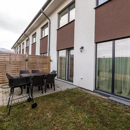 Citadel Apartament'S Risnov Exterior photo