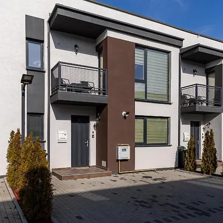 Citadel Apartament'S Risnov Exterior photo
